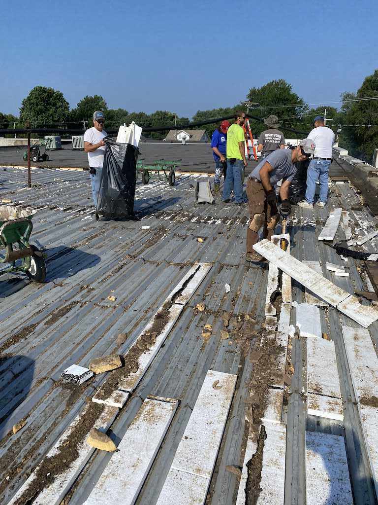 leaky roof repair with carlisle fleeceback near shelbyville il