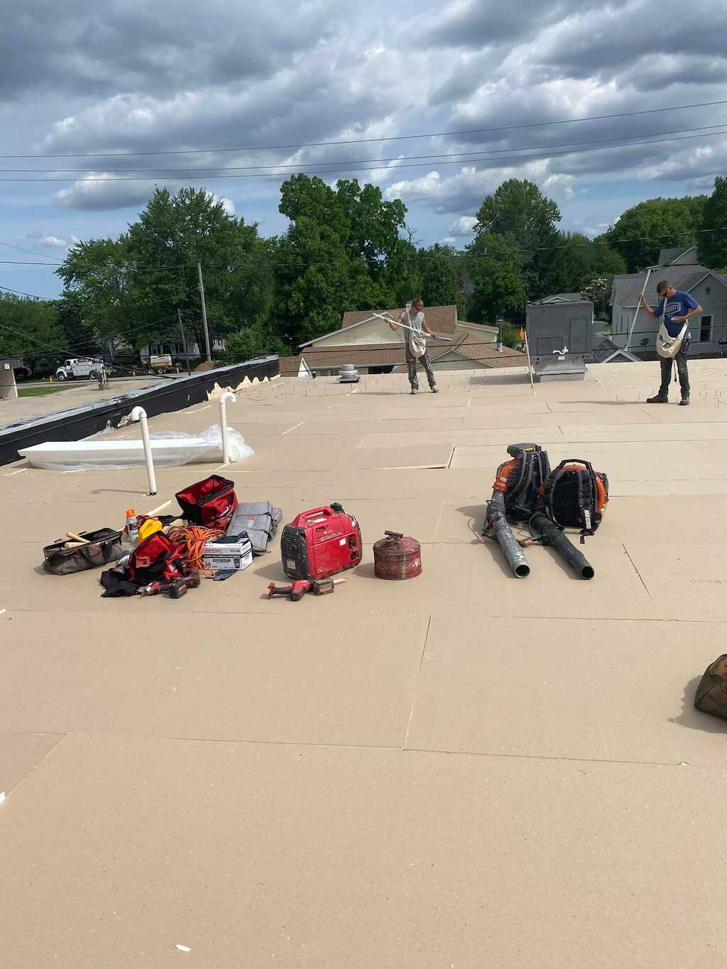 commercial roofing contractor