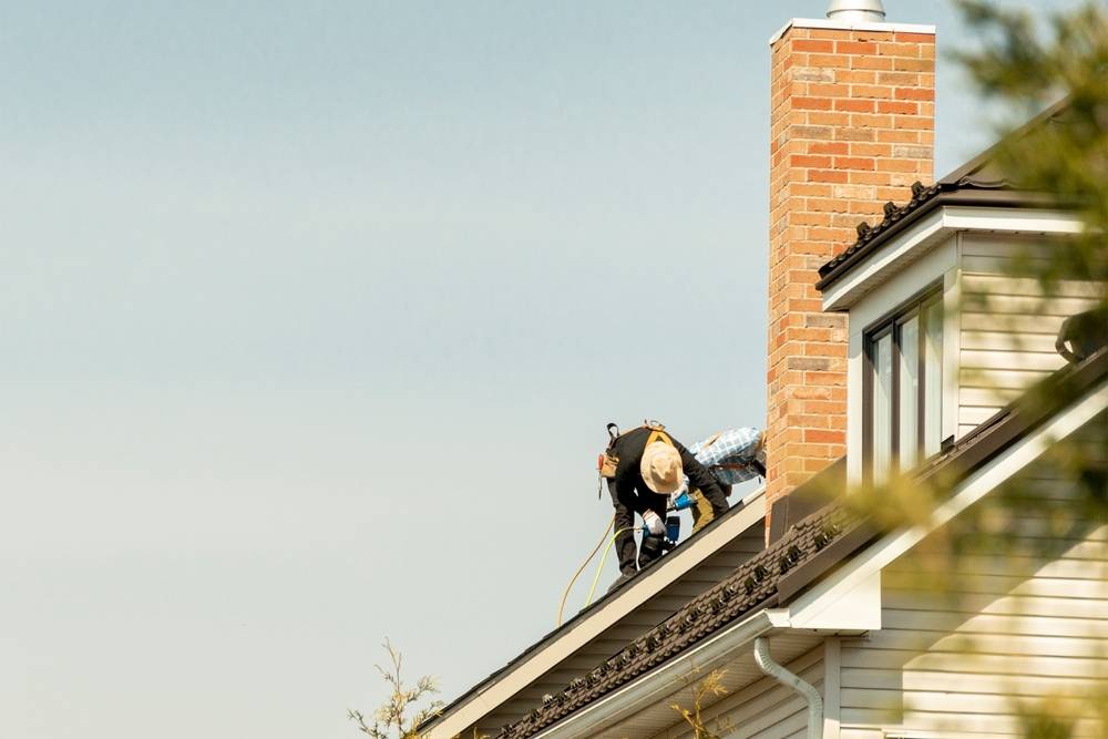 What Homeowners Should Know About Roof Insurance Claims